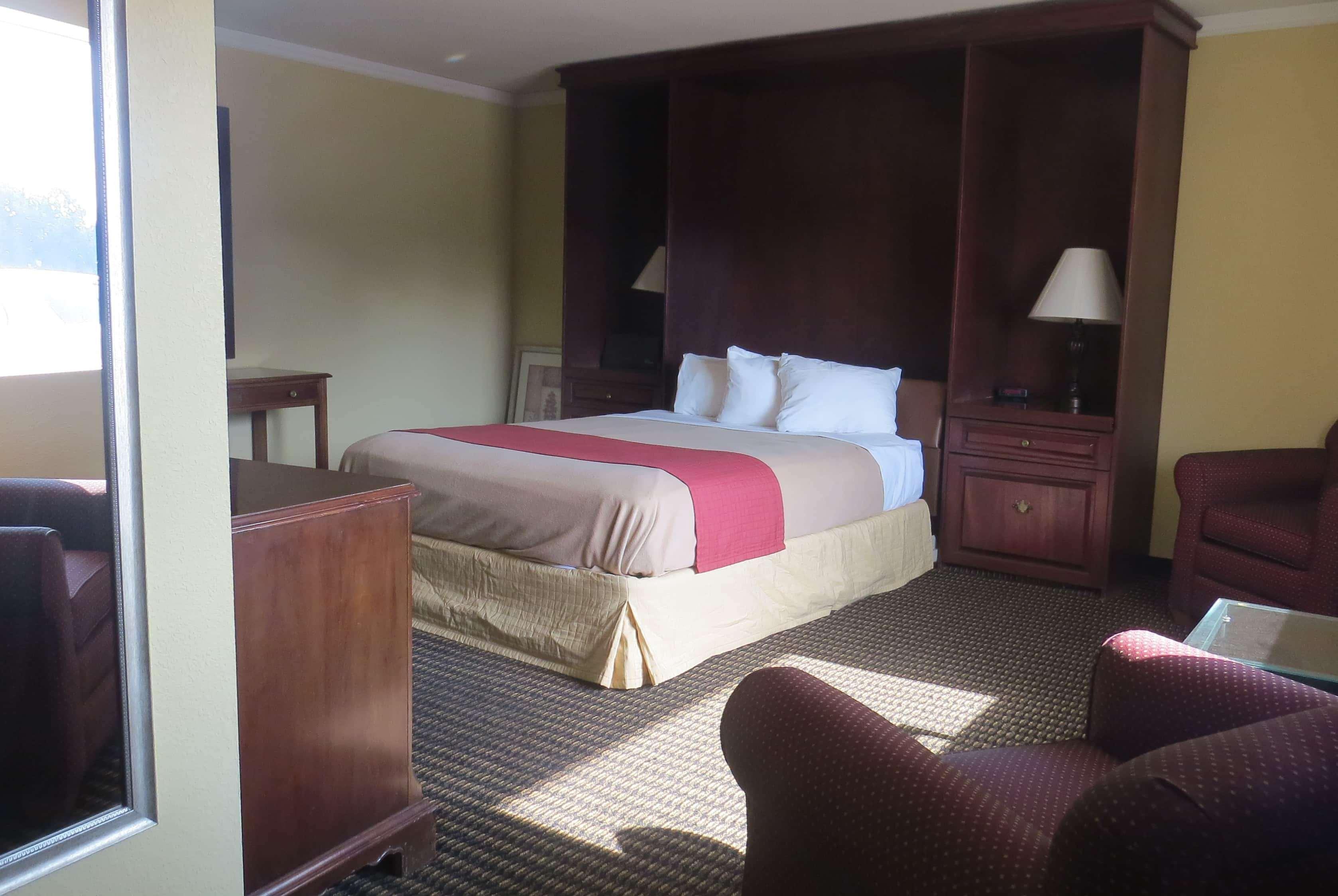 Travelodge By Wyndham Stratton Eksteriør bilde