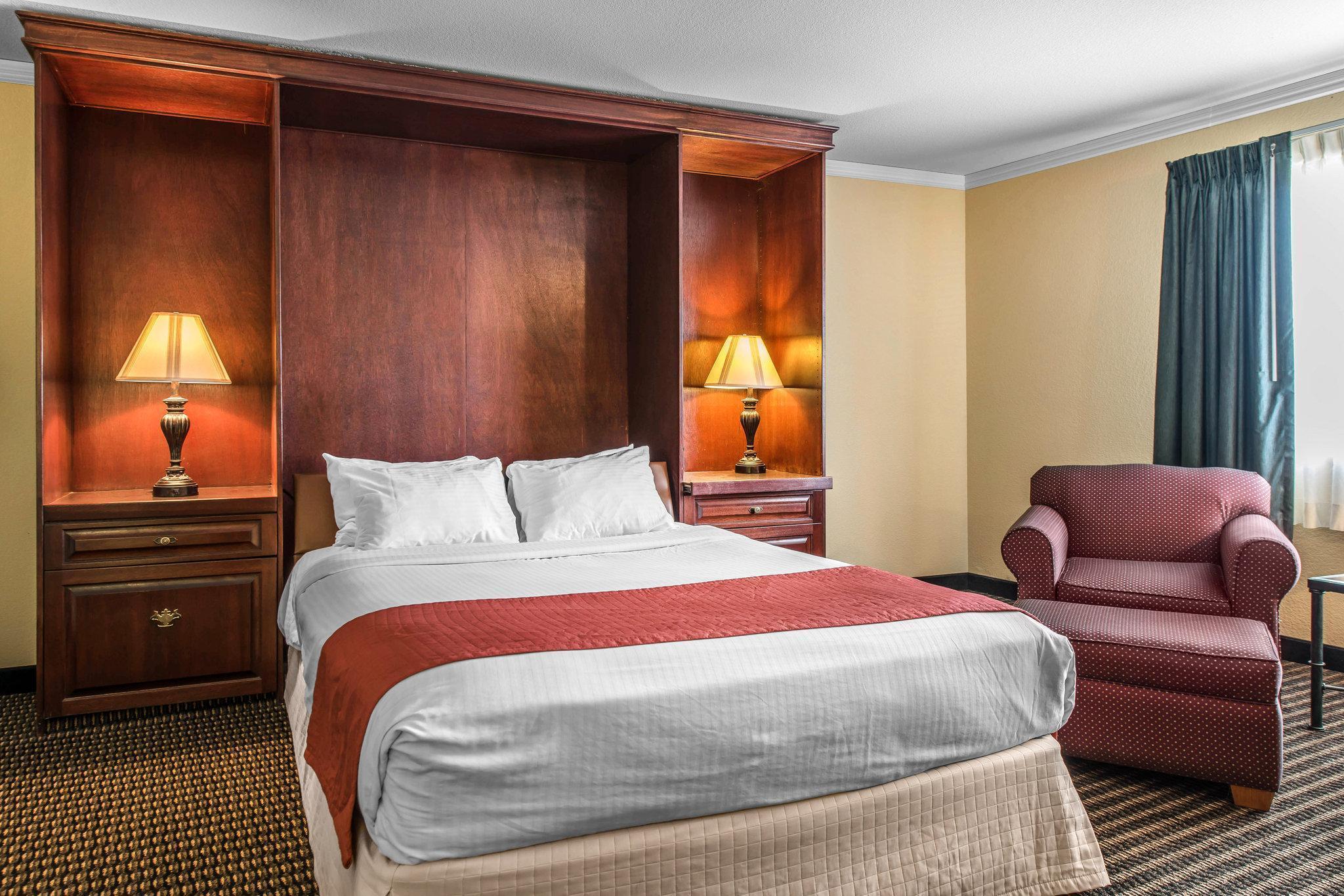 Travelodge By Wyndham Stratton Eksteriør bilde