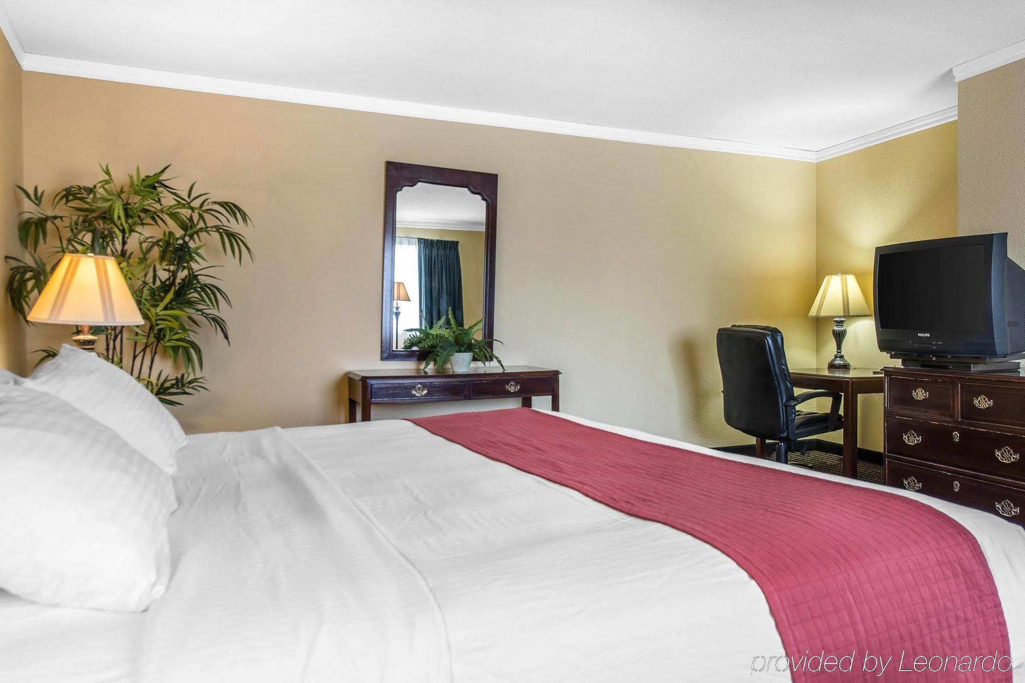 Travelodge By Wyndham Stratton Eksteriør bilde